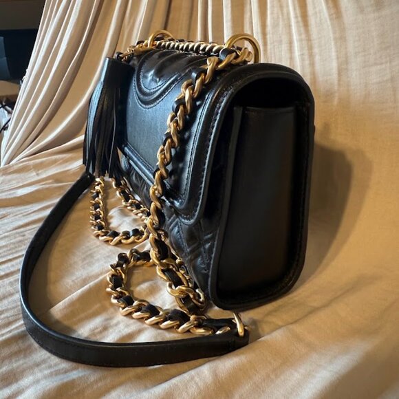 Tory Burch Small Fleming Convertible Shoulder Bag – Black / Pre-owned - Picture 3 of 11
